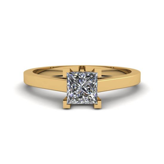 Princess Cut Diamond Ring in 18K Yellow Gold, Image 1