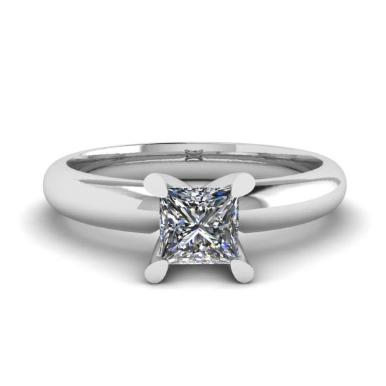 V-style Classic Setting Ring with Square Diamond, Image 1