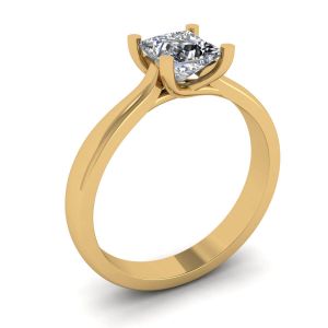 18K Yellow Gold Ring with Princess Cut Diamond - Photo 3