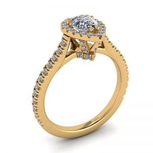 Halo Diamond Pear Cut Ring in 18K Yellow Gold - Photo 3