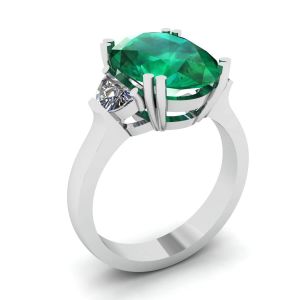 Oval Emerald with Half-Moon Side Diamonds Ring - Photo 3