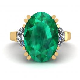 Oval Emerald with Half-Moon Side Diamonds Ring Yellow Gold Oval Emerald with Half-Moon Side Diamonds Ring Yellow Gold