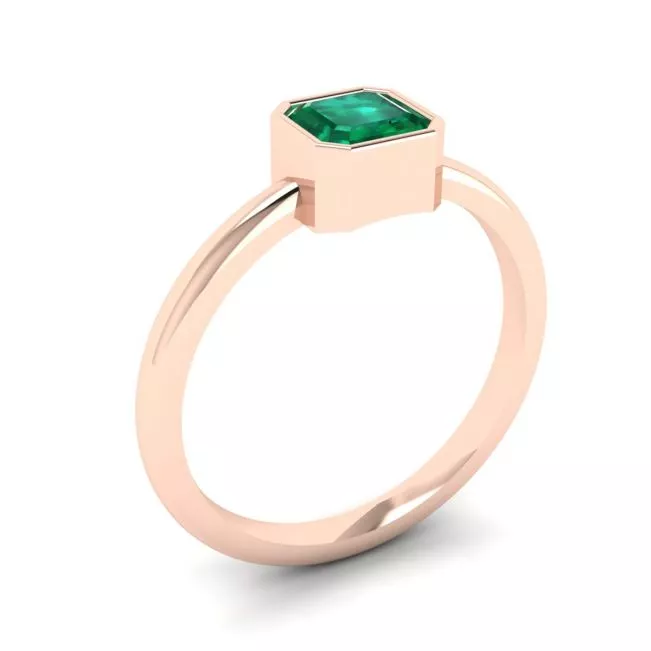 Stylish Square Emerald Ring in 18K Rose Gold - Photo 3