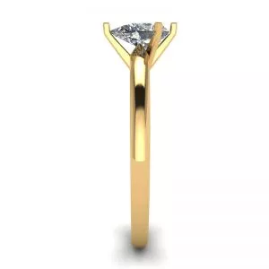 Pear Diamond Solitaire Ring in 6 prongs Yellow Gold - Photo 2