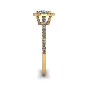 Halo Diamond Oval Cut Ring in 18K Yellow Gold - Photo 2