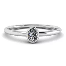Oval Diamond Small Ring La Promesse